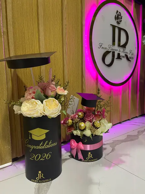 Coffrets de fleurs pour graduation à Tetouan