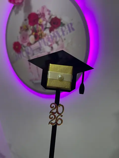 Topper carré pour gâteau de graduation 2026 à Tetouan